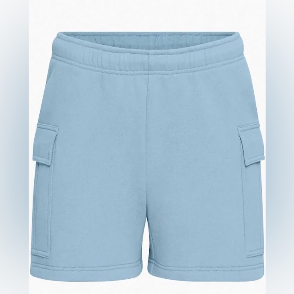 Aritzia TNA women’s cozy fleece mega cargo 5” sweatshort shorts,,, ONLY WORN 2x